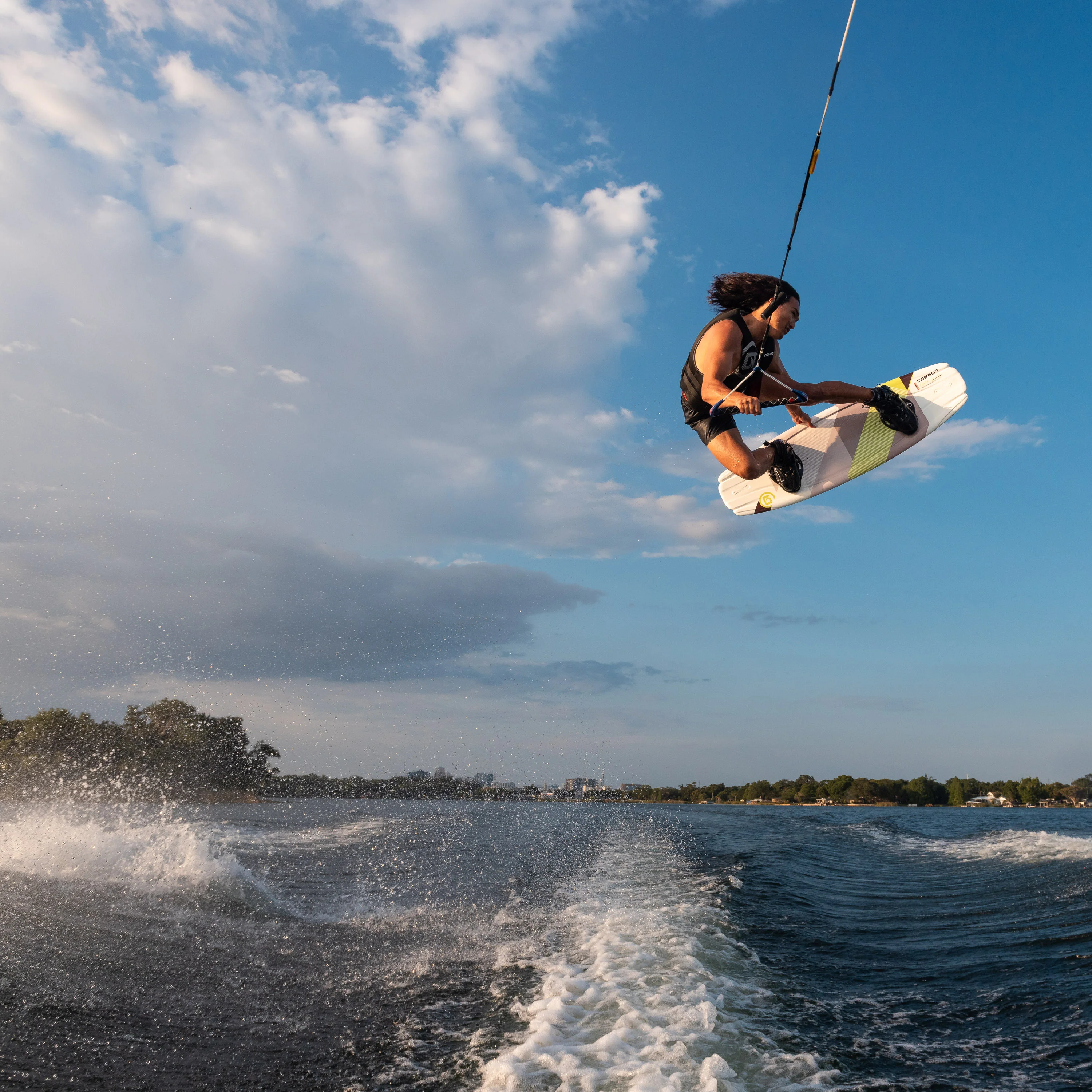 O'Brien Clutch Wakeboard w/ Clutch Binding Packages - Image 5