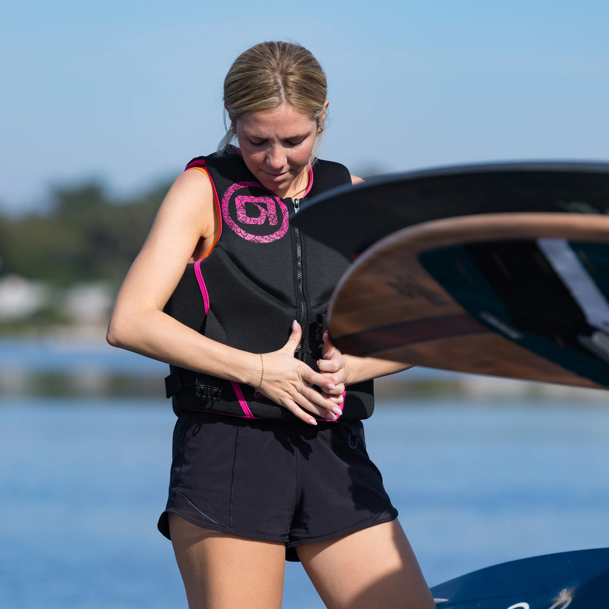 O'Brien Women's Traditional Life Jacket - Pink - Image 4